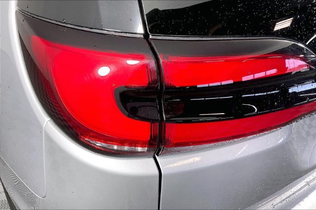 Used 2026 Chrysler Pacifica Select FWD image 17