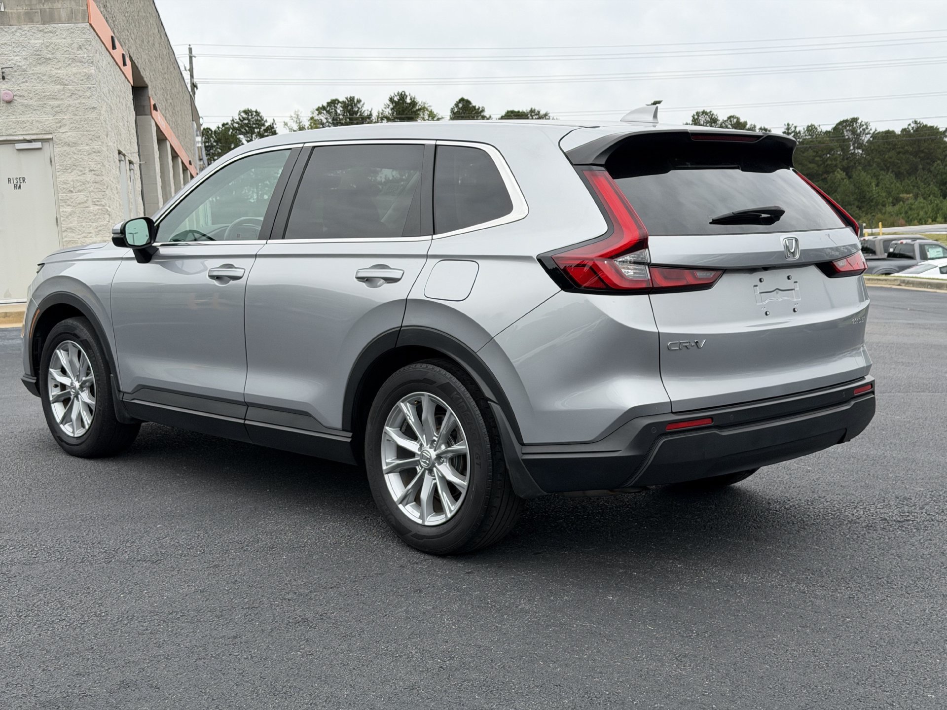 Used 2025 Honda CR-V EX-L image 15