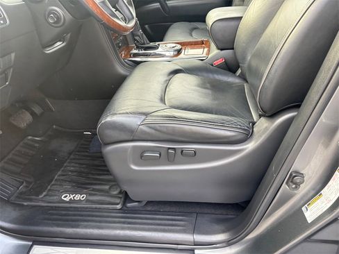 Used 2019 INFINITI QX80 Luxe w/ All-Season Package image 27