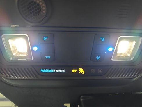 Used 2023 Ford Bronco Black Diamond w/ Sasquatch Package image 31