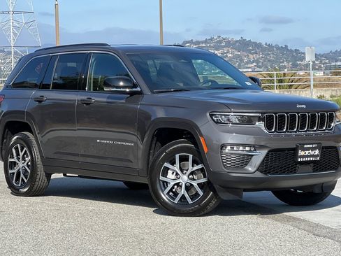 New 2025 Jeep Grand Cherokee Limited image 2