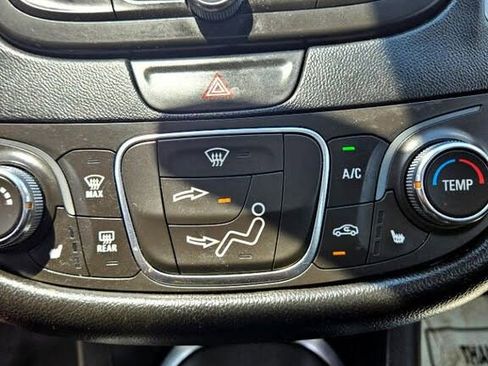 Used 2016 Chevrolet Malibu LT w/ Leather Package image 23