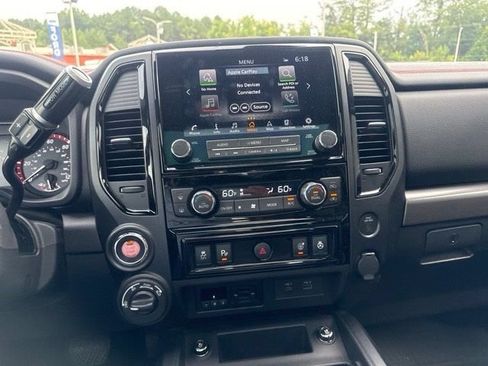 Used 2024 Nissan Titan PRO-4X w/ Pro-4x Convenience Package AWD/4WD image 11