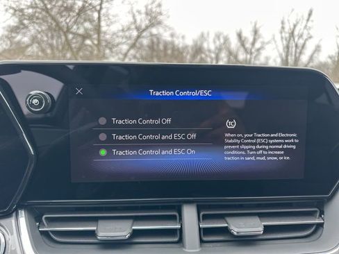 New 2026 Chevrolet Trax ACTIV w/ Driver Confidence Package image 19