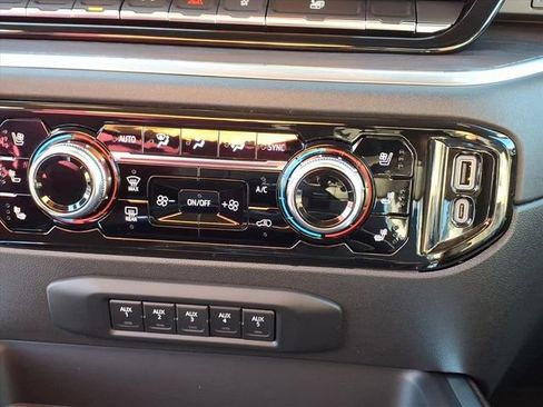 New 2026 GMC Sierra 3500 SLT w/ SLT Premium Package image 13