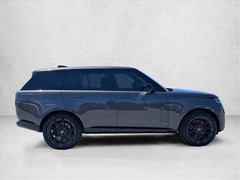 Certified 2025 Land Rover Range Rover SE AWD/4WD image 4