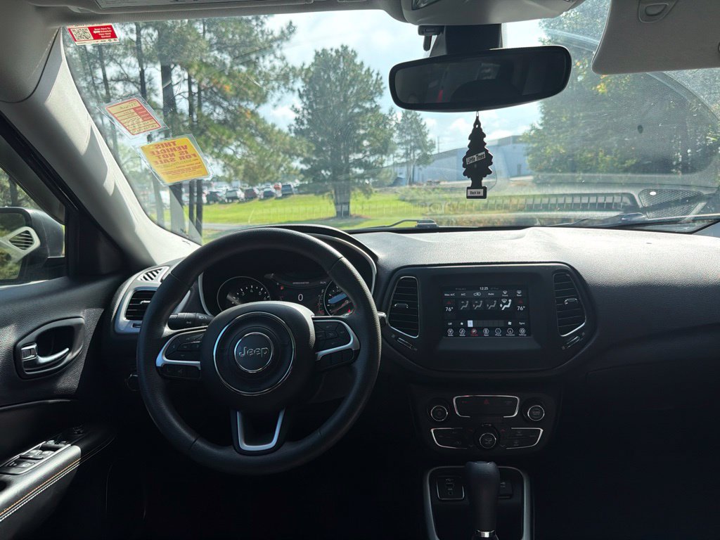Used 2020 Jeep Compass Sport w/ Tech Group FWD image 10