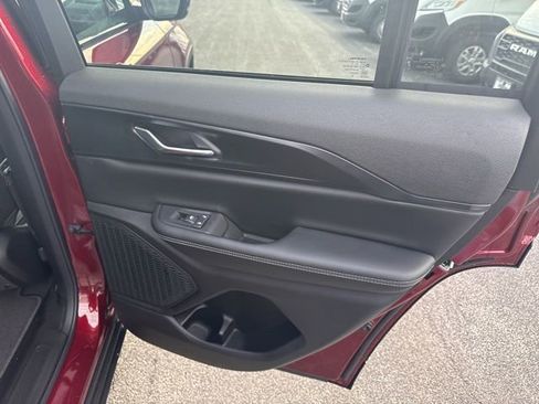 New 2025 Jeep Grand Cherokee Altitude w/ Trailer Tow Package image 15