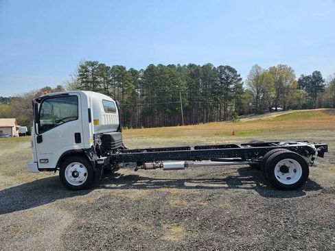 New 2025 Chevrolet Low Cab Forward RWD image 6