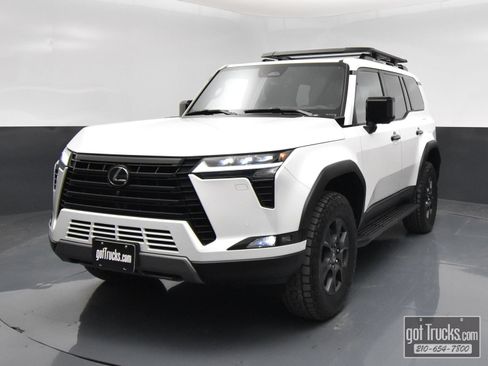 Used 2024 Lexus GX 550 AWD/4WD image 46