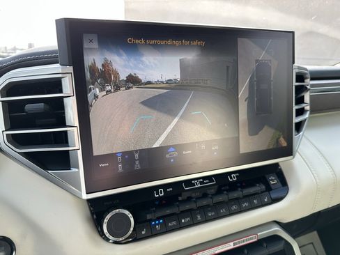 Used 2025 Toyota Sequoia Capstone image 33