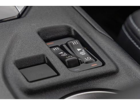 Used 2020 Subaru Impreza 2.0i Limited image 26