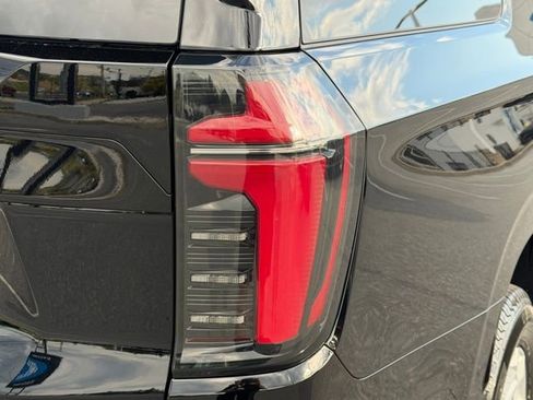 New 2026 Chevrolet Suburban LS w/ Max Trailering Package AWD/4WD image 20