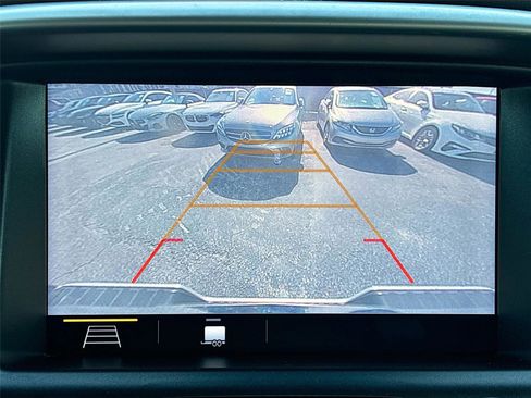 Used 2020 Chevrolet Colorado LT w/ Safety Package image 15