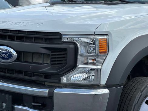 Used 2022 Ford F550 4x4 Regular Cab Super Duty image 7