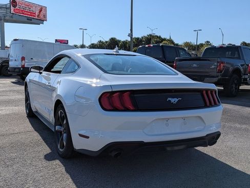 Used 2022 Ford Mustang Coupe image 7