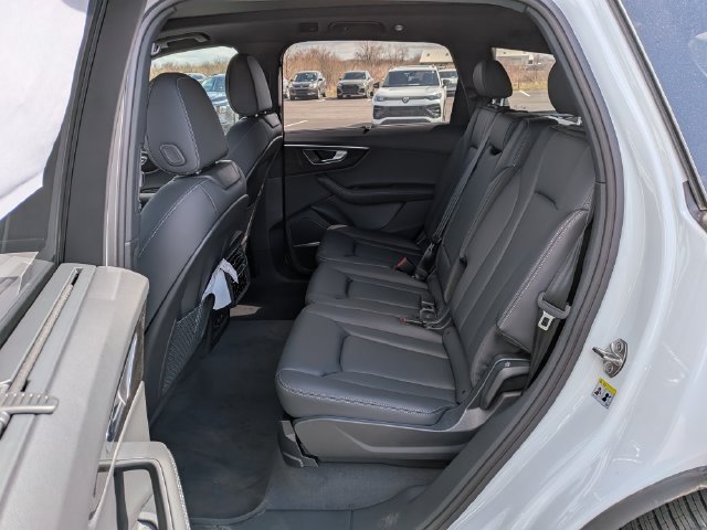 New 2026 Audi Q7 3.0T Premium Plus AWD/4WD image 13