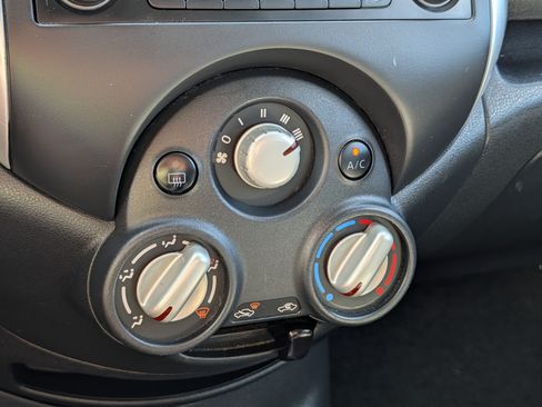 Used 2014 Nissan Versa Note SV w/ SL Package FWD image 23