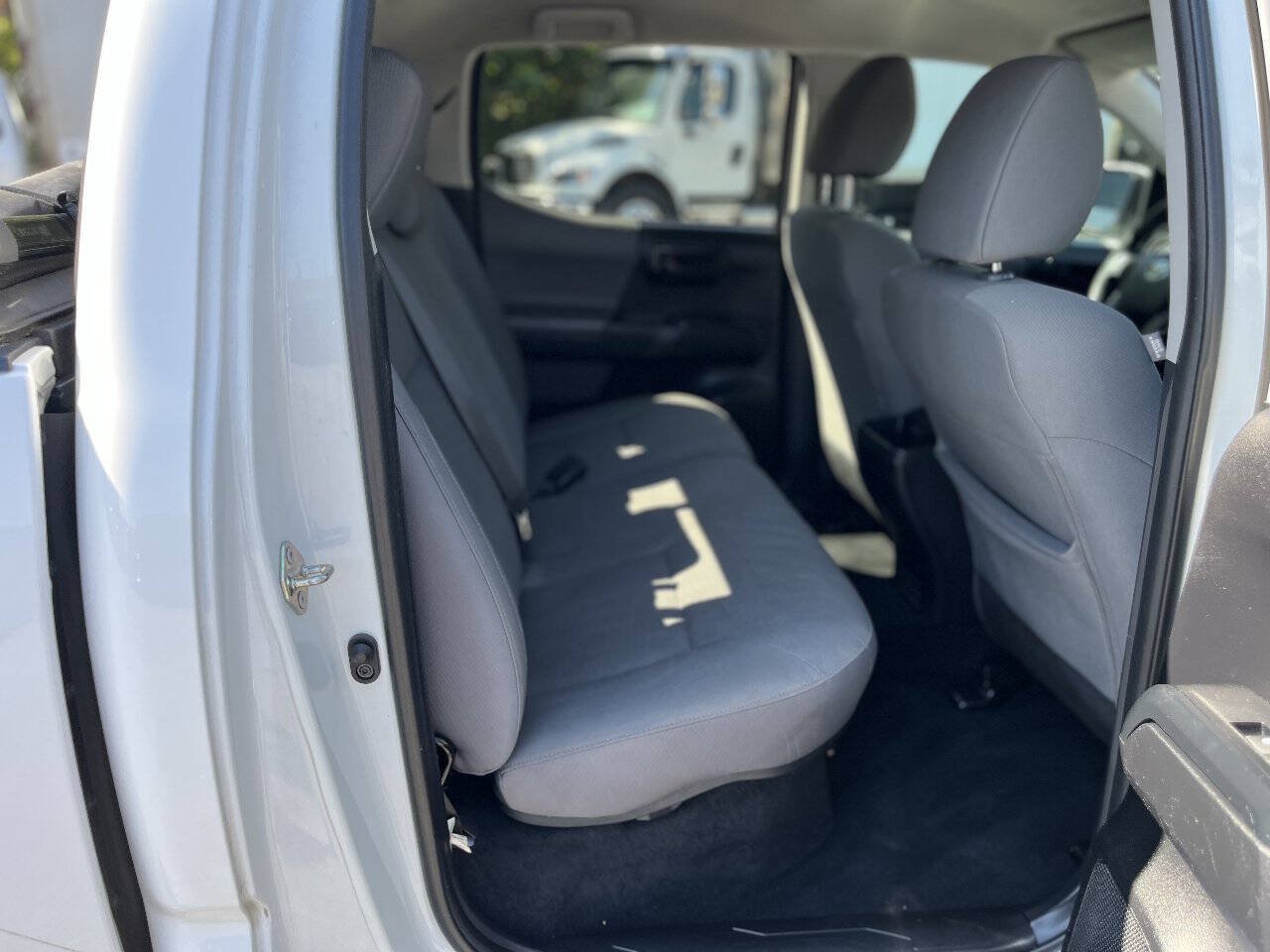 Used 2019 Toyota Tacoma SR w/ SR Convenience Package RWD image 25