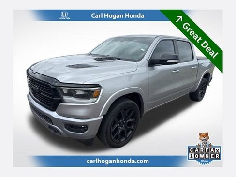 Used 2022 RAM 1500 Laramie AWD/4WD image 1