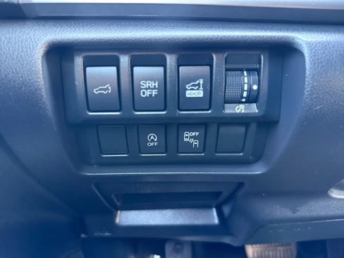 Used 2021 Subaru Forester Premium AWD/4WD image 34