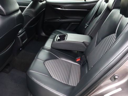 Used 2024 Toyota Camry SE image 20