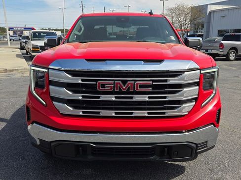 New 2026 GMC Sierra 1500 SLE image 16
