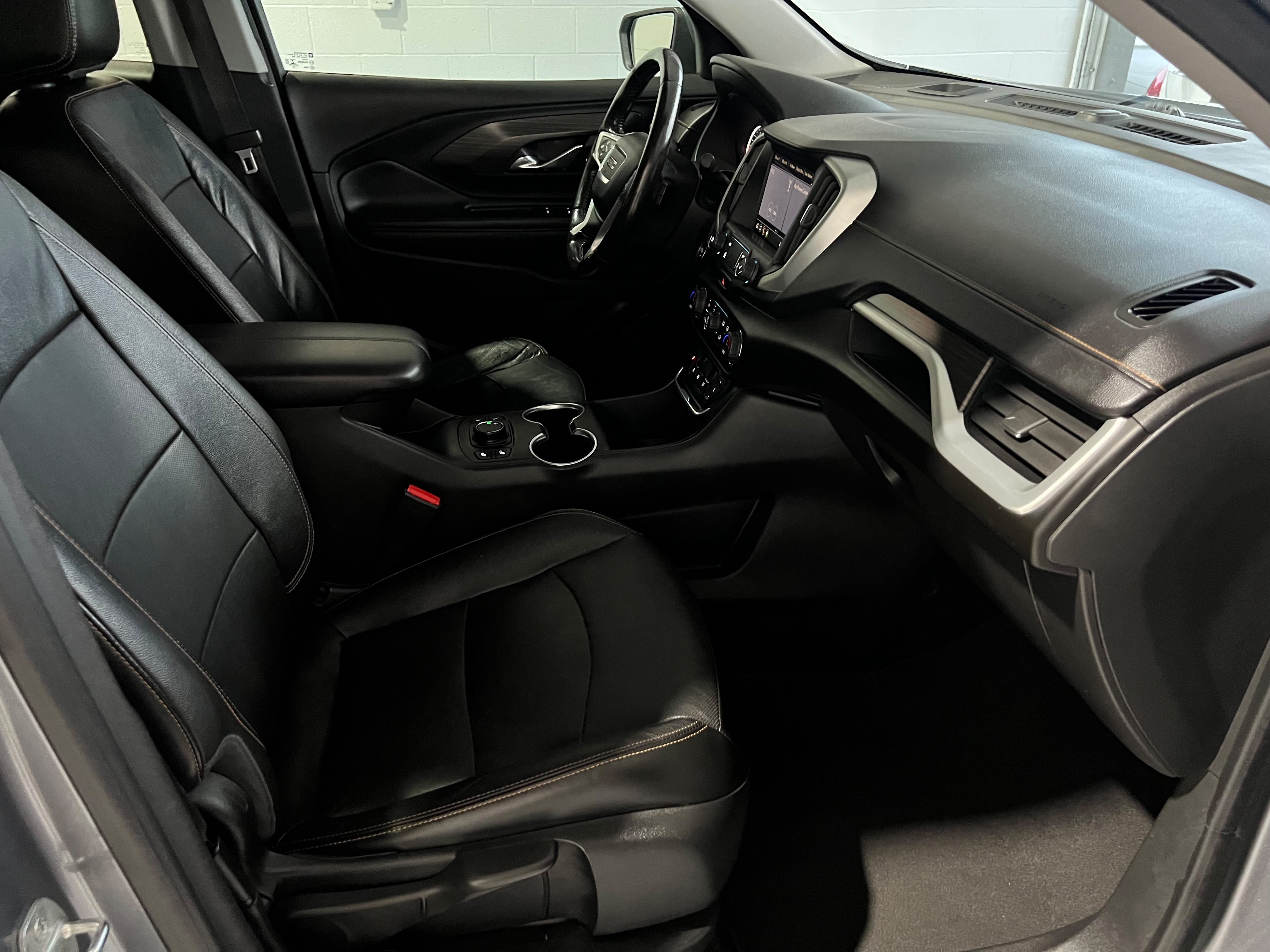 Used 2020 GMC Terrain SLT FWD image 15
