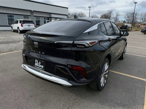 New 2026 Buick Envista Avenir image 8