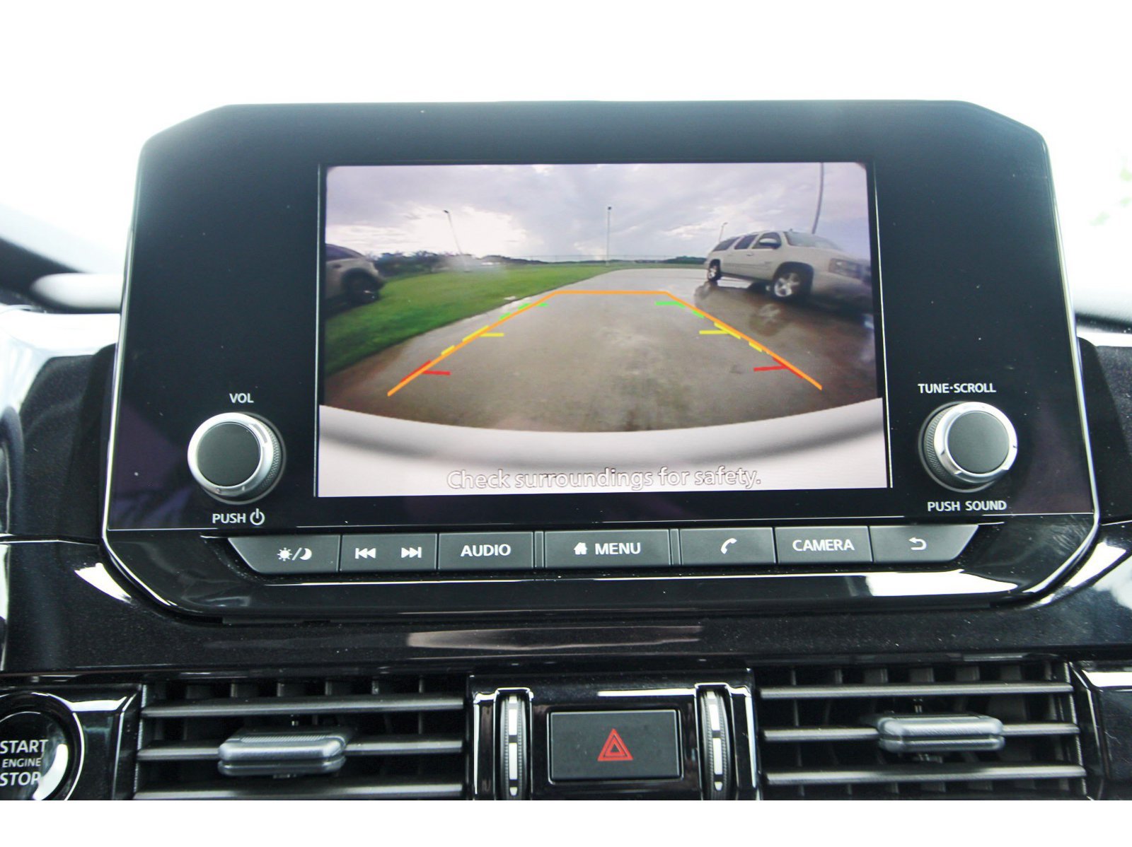 Certified 2025 Nissan Pathfinder SV FWD image 26