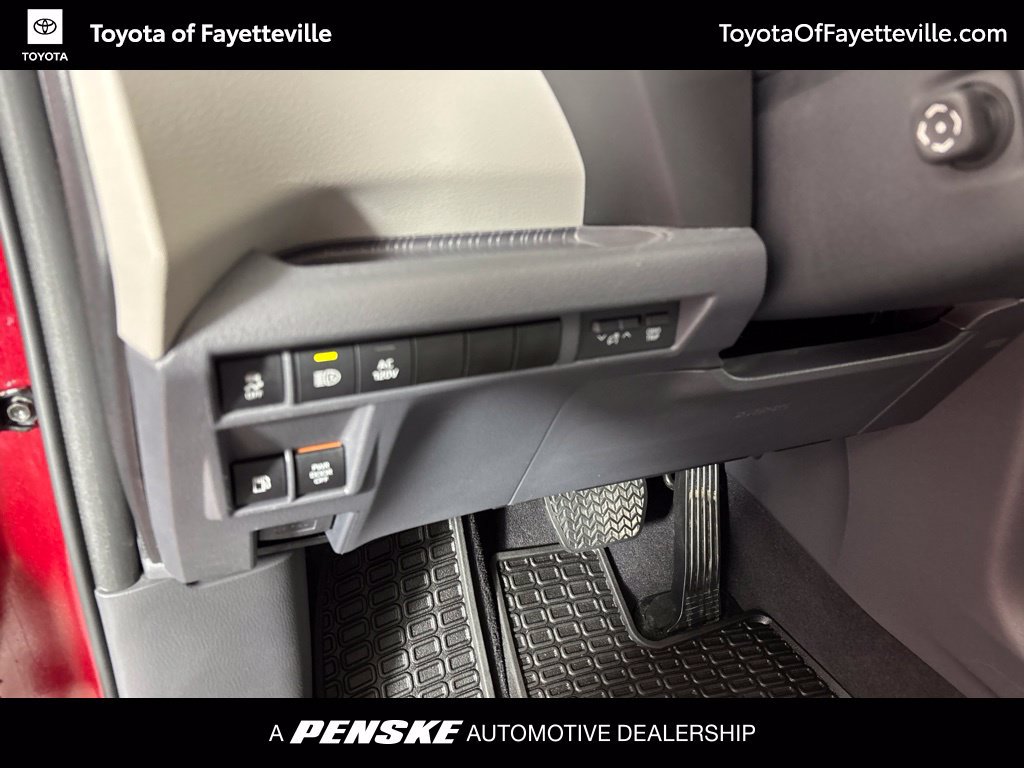 Certified 2023 Toyota Sienna Limited FWD image 30