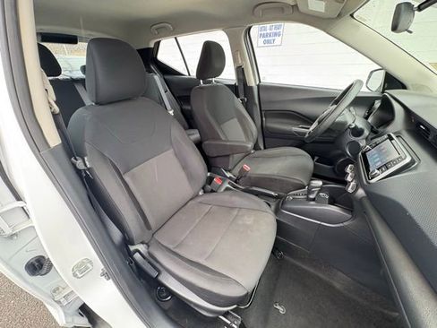 Used 2024 Nissan Kicks S image 25