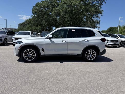 Used 2026 BMW X5 xDrive40i AWD/4WD image 3