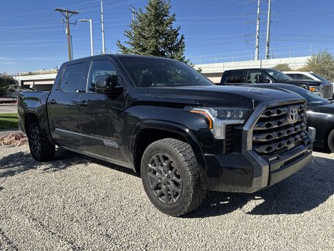 Used 2025 Toyota Tundra Platinum AWD/4WD image 2