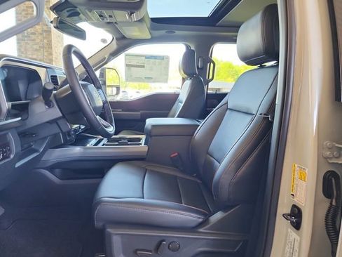 New 2025 Ford F250 Lariat w/ Lariat Ultimate Package image 14