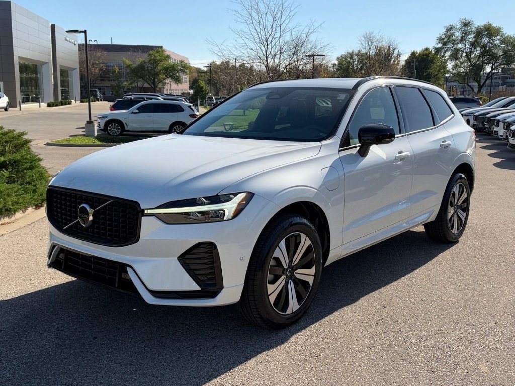 Certified 2024 Volvo XC60 T8 Plus w/ Protection Package Premier AWD/4WD image 1