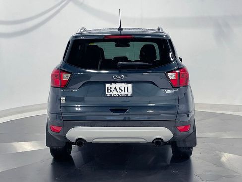Used 2019 Ford Escape Titanium image 12