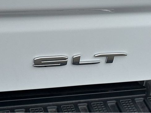 New 2026 GMC Sierra 1500 SLT w/ SLT Premium Plus Package AWD/4WD image 13