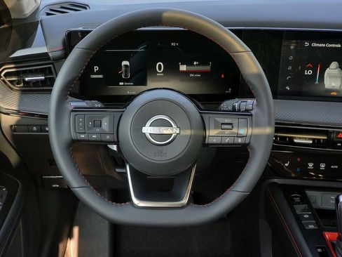 New 2025 Nissan Kicks SR w/ SR Premium Package image 29