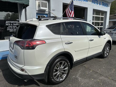 Used 2017 Toyota RAV4 Limited w/ Advanced Technology Package image 7