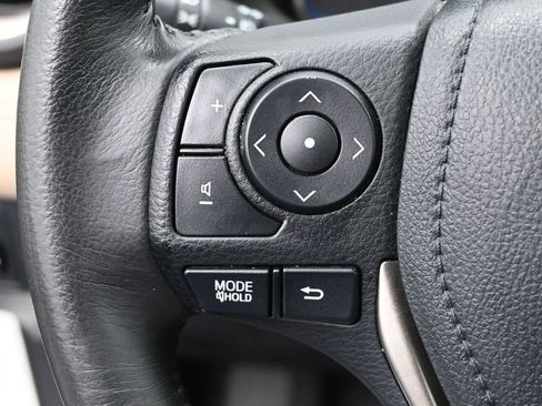 Used 2013 Toyota RAV4 Limited image 18