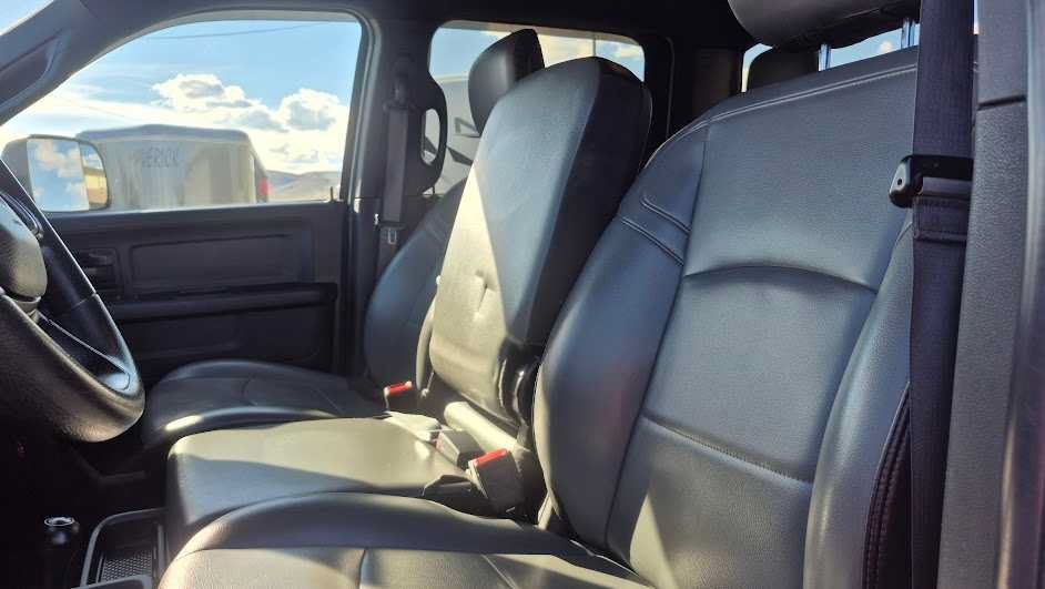 Used 2021 RAM 2500 Tradesman w/ Chrome Appearance Group AWD/4WD image 27