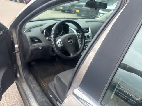 Used 2011 Chevrolet Malibu LT FWD image 9