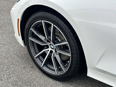 Used 2022 BMW 330i xDrive Sedan w/ Premium Package image 40