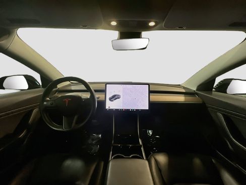 Used 2018 Tesla Model 3 RWD image 16