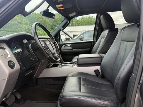 Used 2015 Ford Expedition EL Limited w/ Equipment Group 301A AWD/4WD image 2