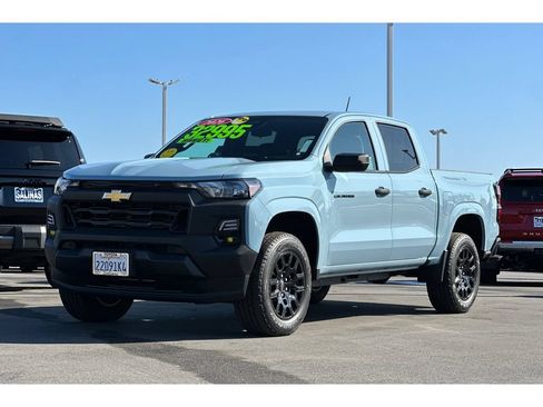 Used 2026 Chevrolet Colorado W/T w/ WT Custom Package RWD image 8