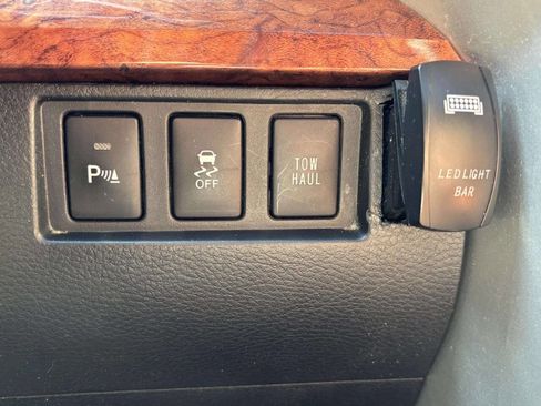 Used 2015 Toyota Tundra 1794 Edition AWD/4WD image 33