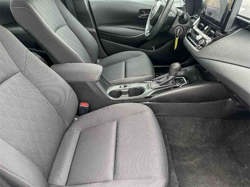 Used 2024 Toyota Corolla LE image 21