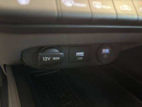 Used 2023 Hyundai Elantra SEL w/ Convenience Package image 24